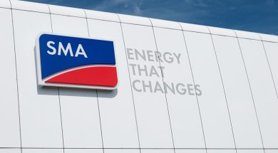 Managing Board of SMA Solar Technology AG expects earnings for 2021 to be below adjusted guidance and presents sales and earnings guidance for 2022